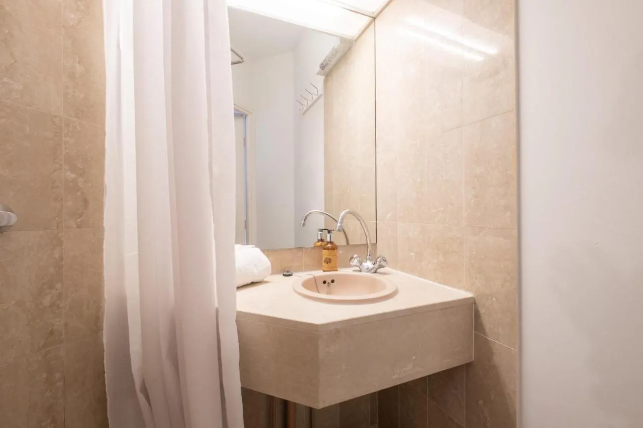 3P Garden-Level Apartment Residence With Pool Cannes