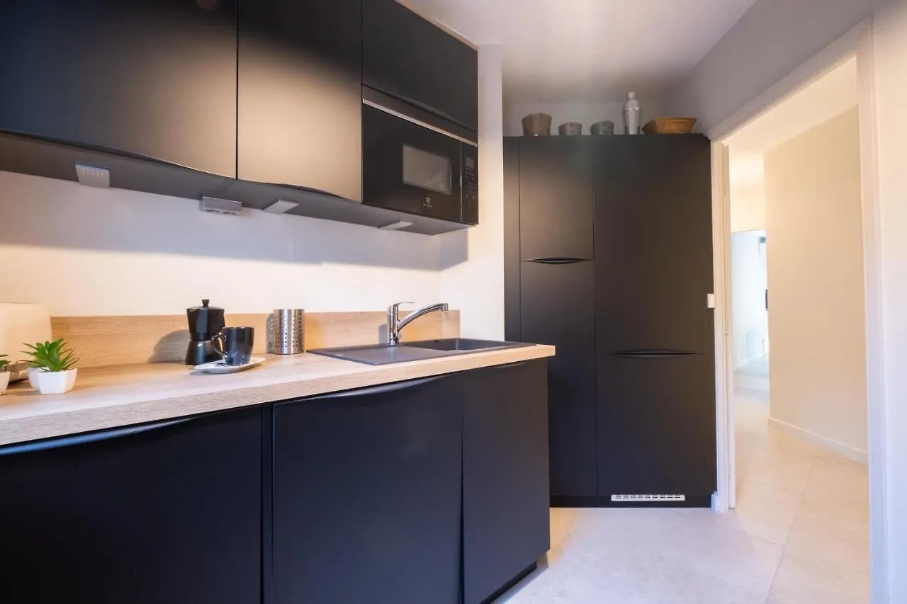 3P Garden-Level Apartment Residence With Pool Cannes 0*,